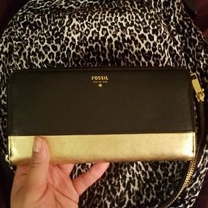 Fossil Black and Gold wallet